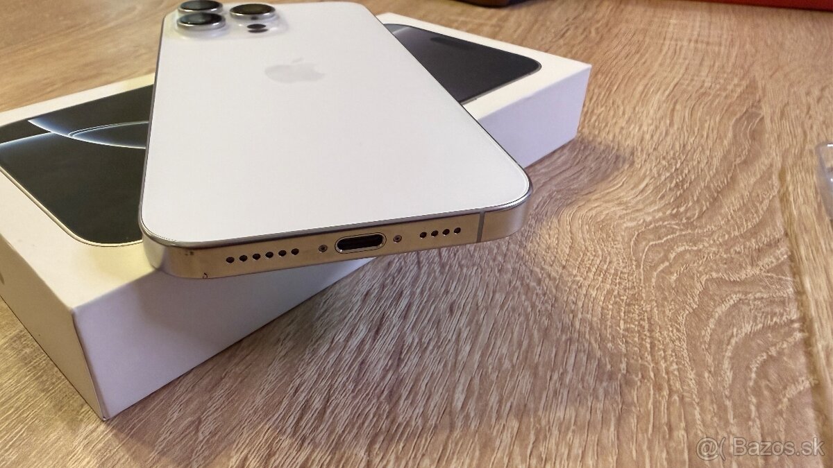 Vymenim iPhone 16 Pro Max 256gb White z NAY - bateria 100% - 4
