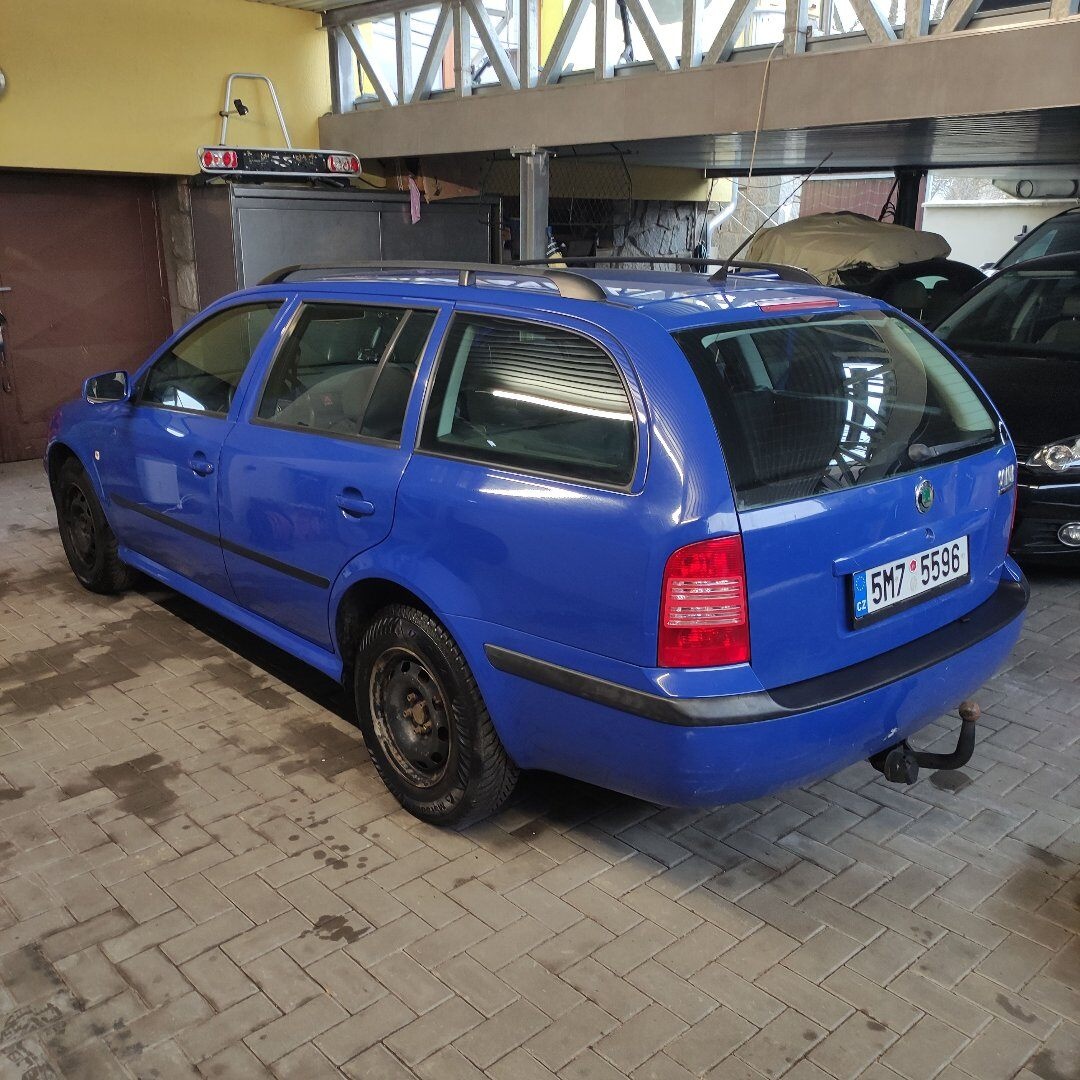 Škoda Octavia combi LPG Tour Modrá - 4