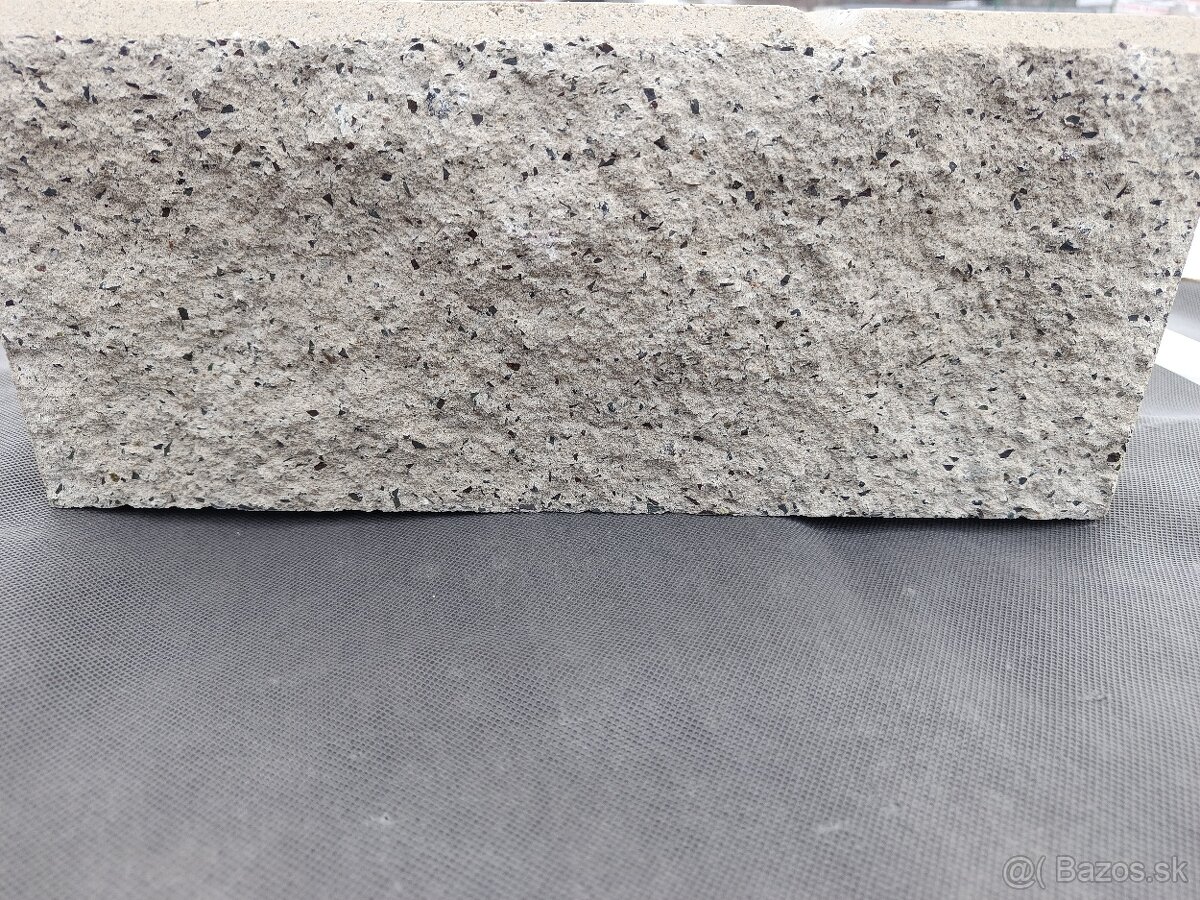 Predám plotové tvárnice - 4