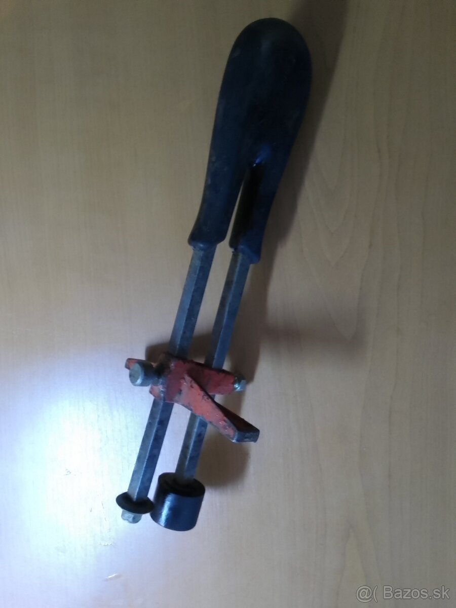 Rezačka na obklad a dlažbu . - 4