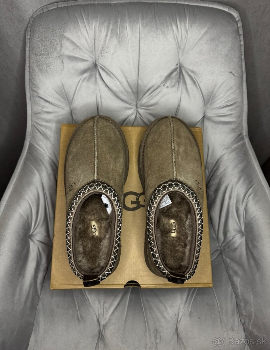 UGG Tazz II Molasses - 4