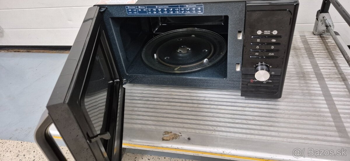 Predám mikrovlnnú rúru SAMSUNG - 4