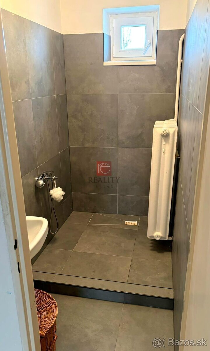 NA PREDAJ rodinný dom , Mojmírovce - 4