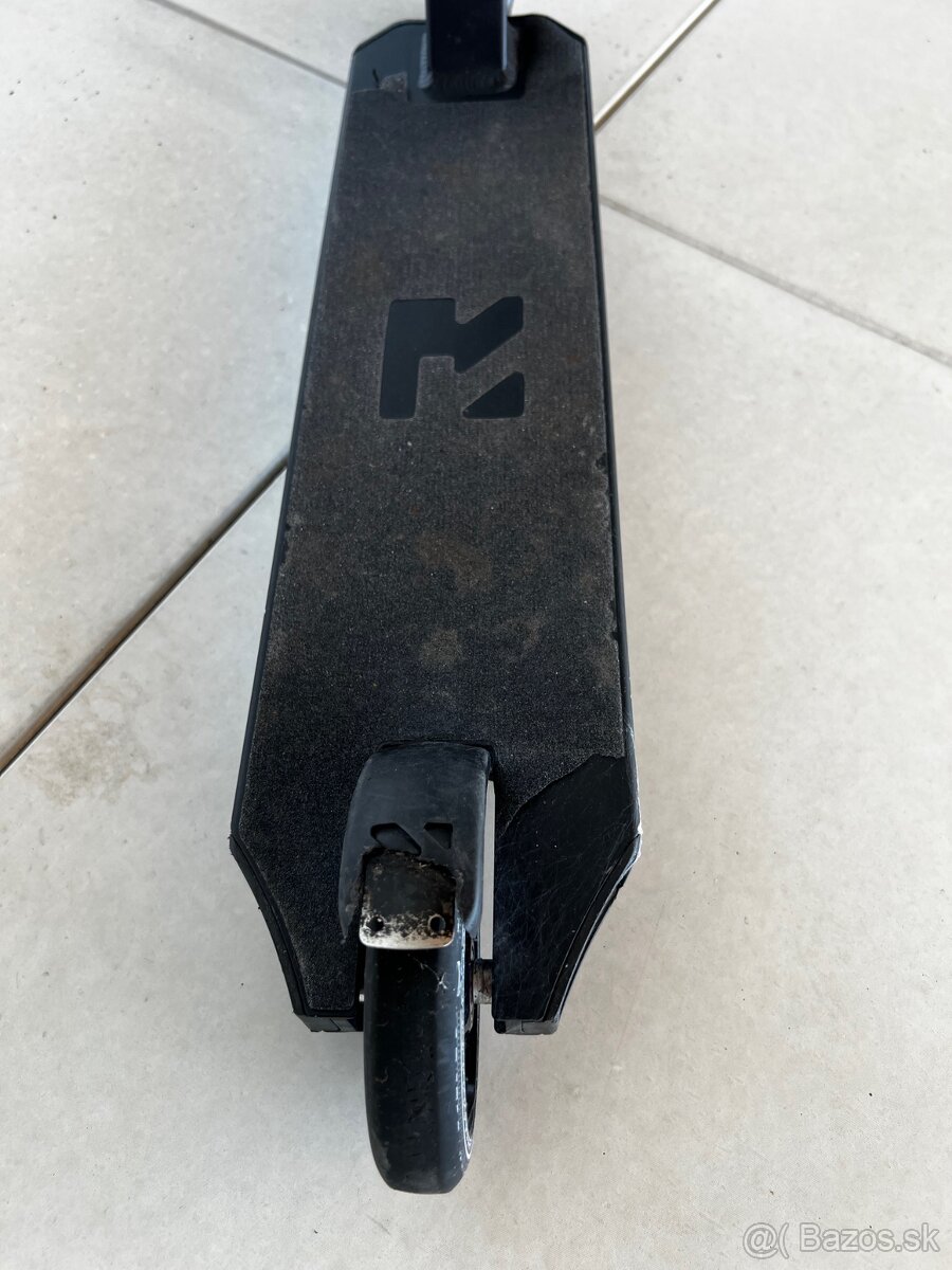 Koloběžka Root - Type R - 4