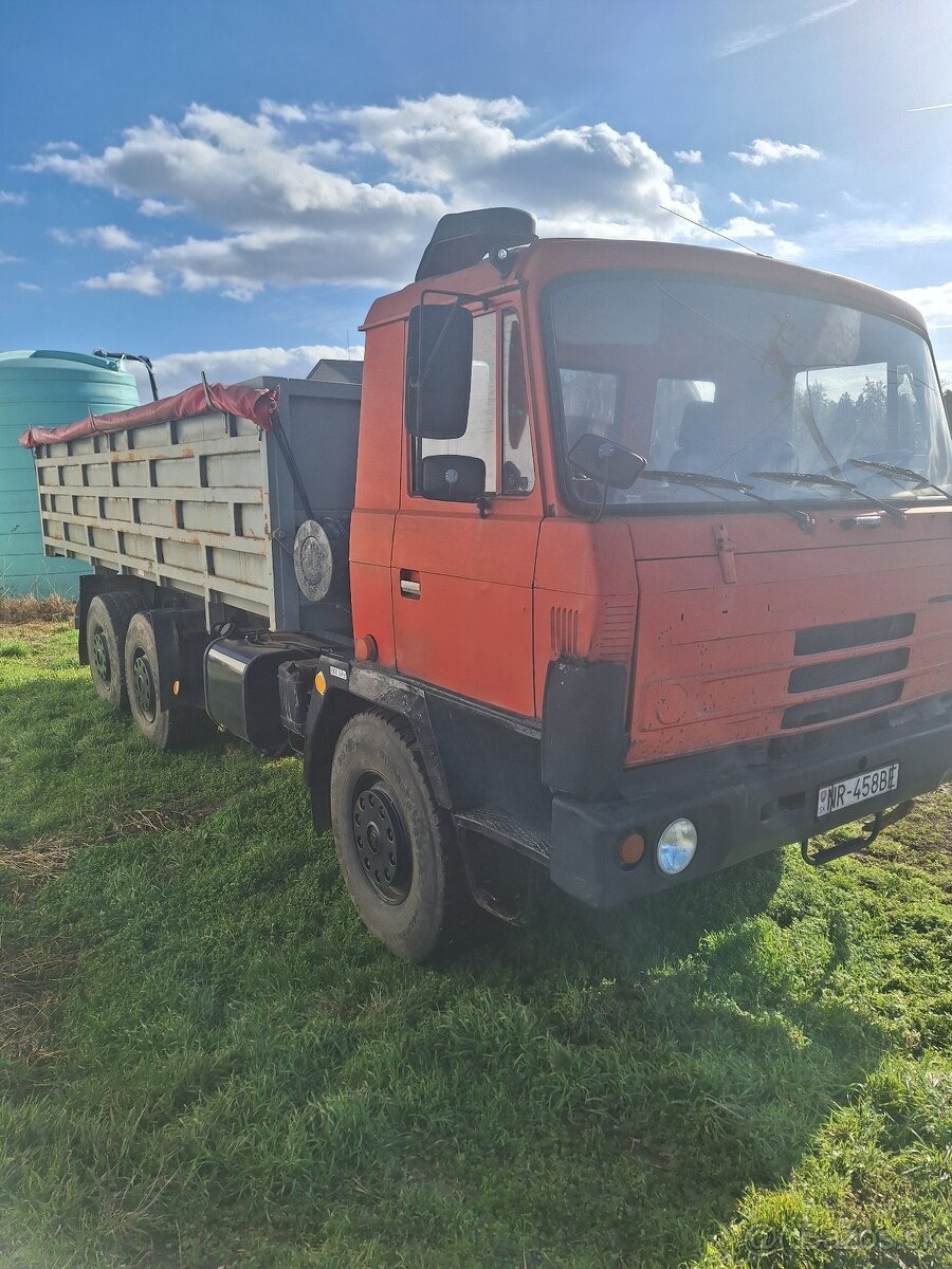 Tatra T815 Z22 208 6x6.1 - 4