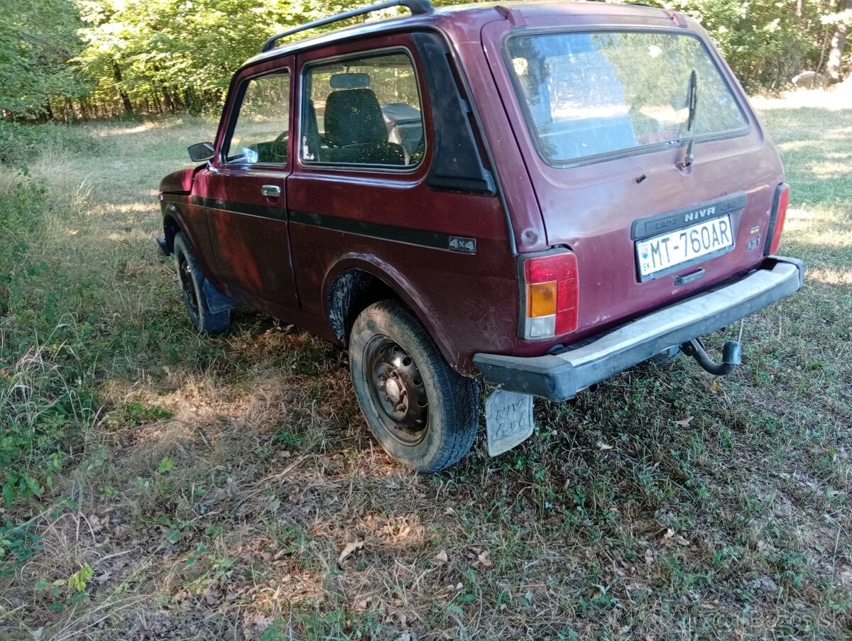 Lada Niva 1.7i 4x4 - 4
