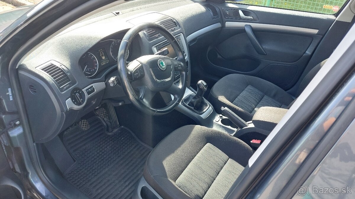 Škoda Octavia 2 combi 1.6 TDi, 77 kW - 4