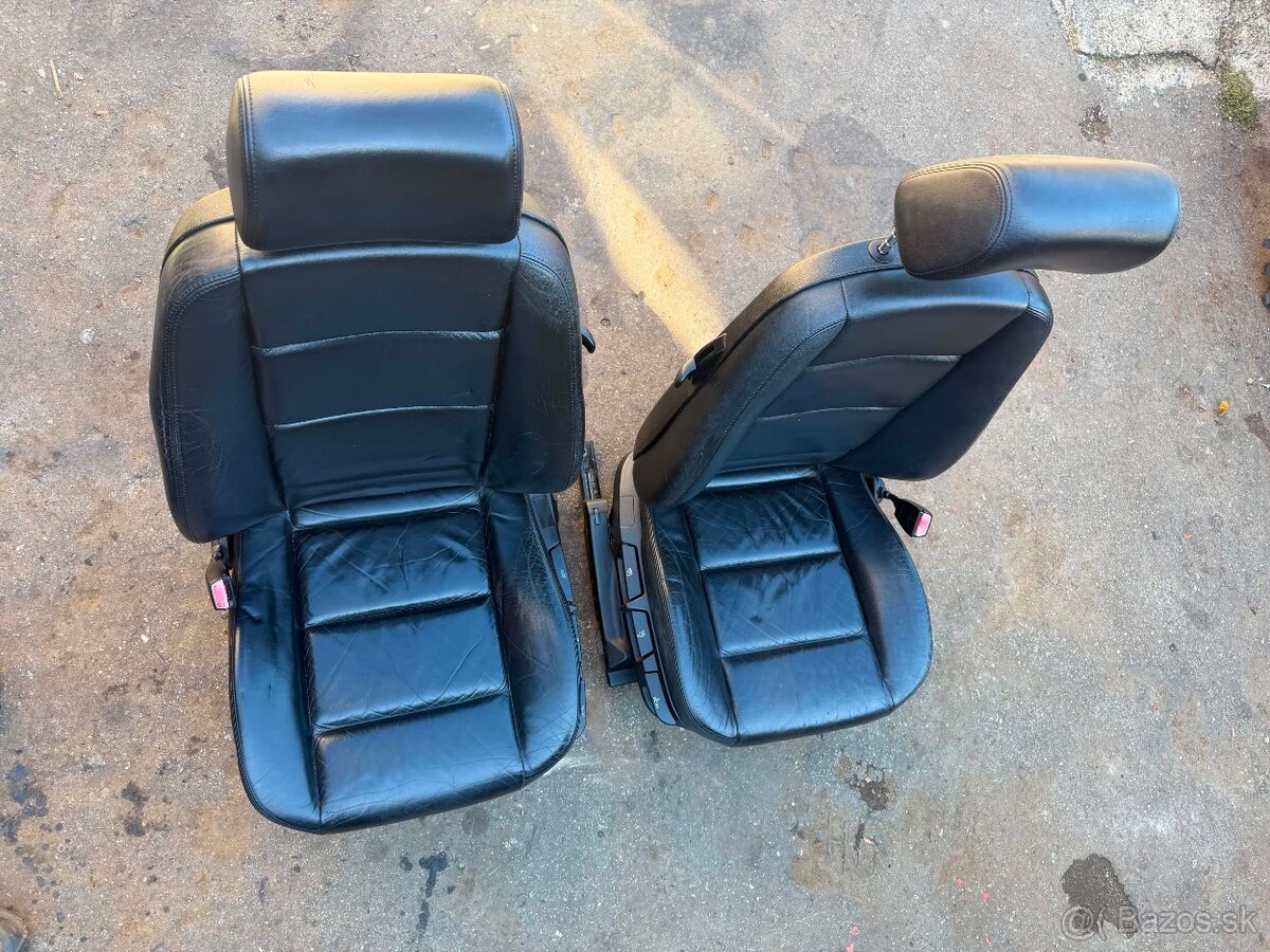 Predám kožený interiér do BMW e36 COMPACT - 4