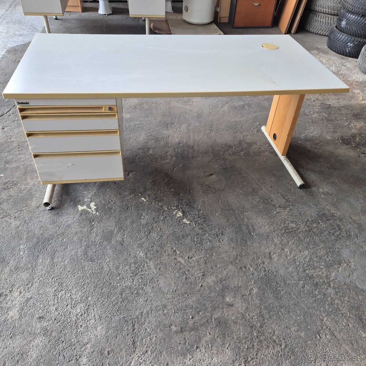 Predam kancelarske stoly a skrinky - 4