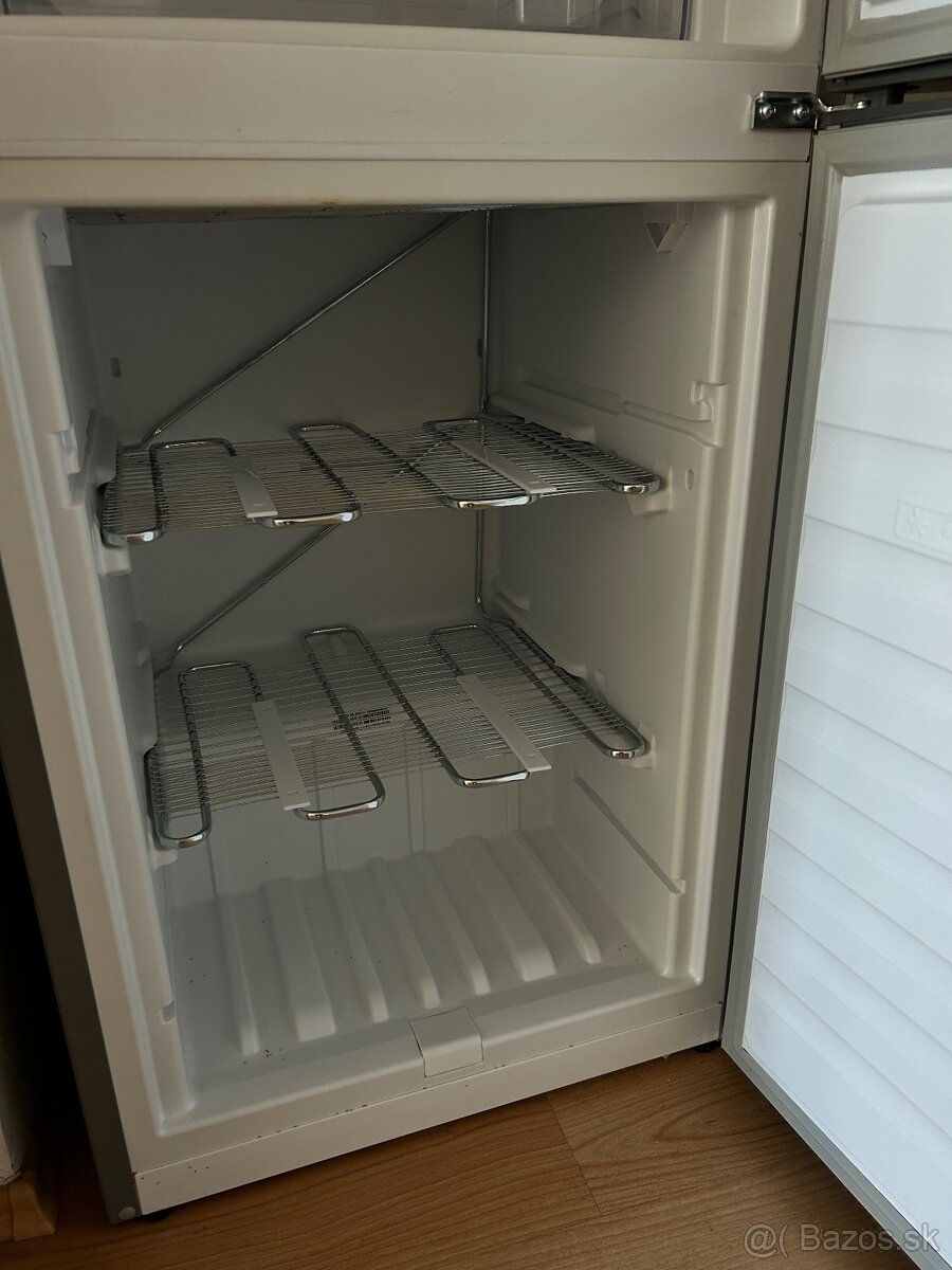 Chladnička Whirlpool - 4