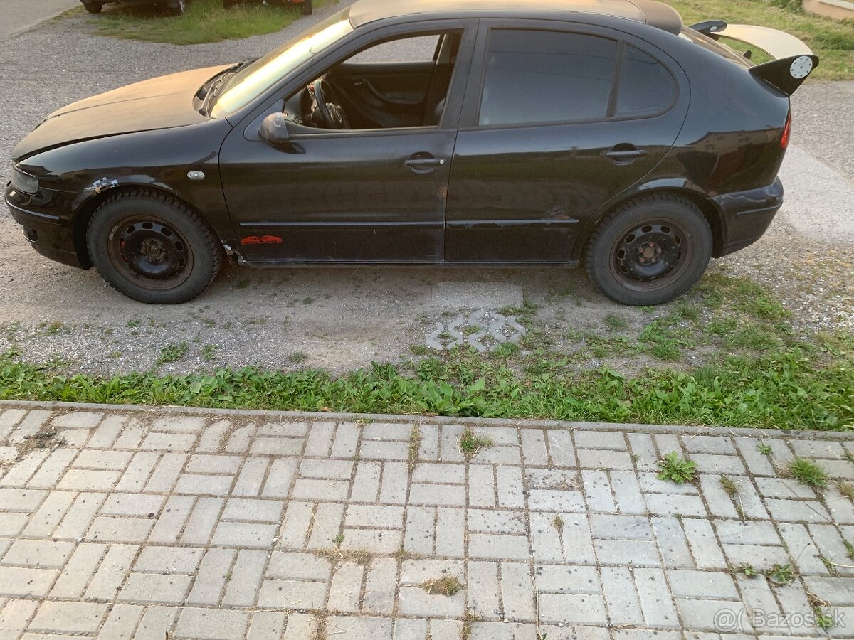Seat Leon 1,9 TDi prvej generácie predám diely - 4