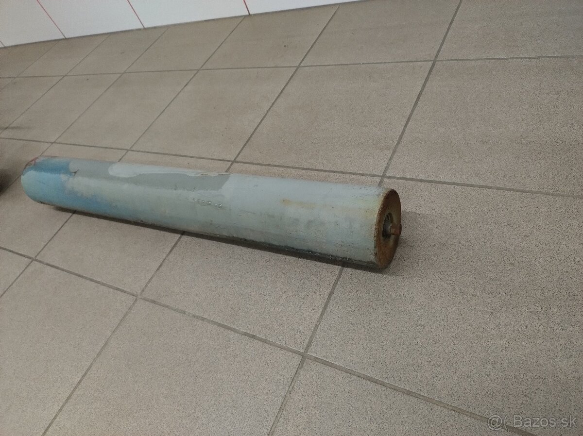 Valec z dopravnikoveho pasu - 4