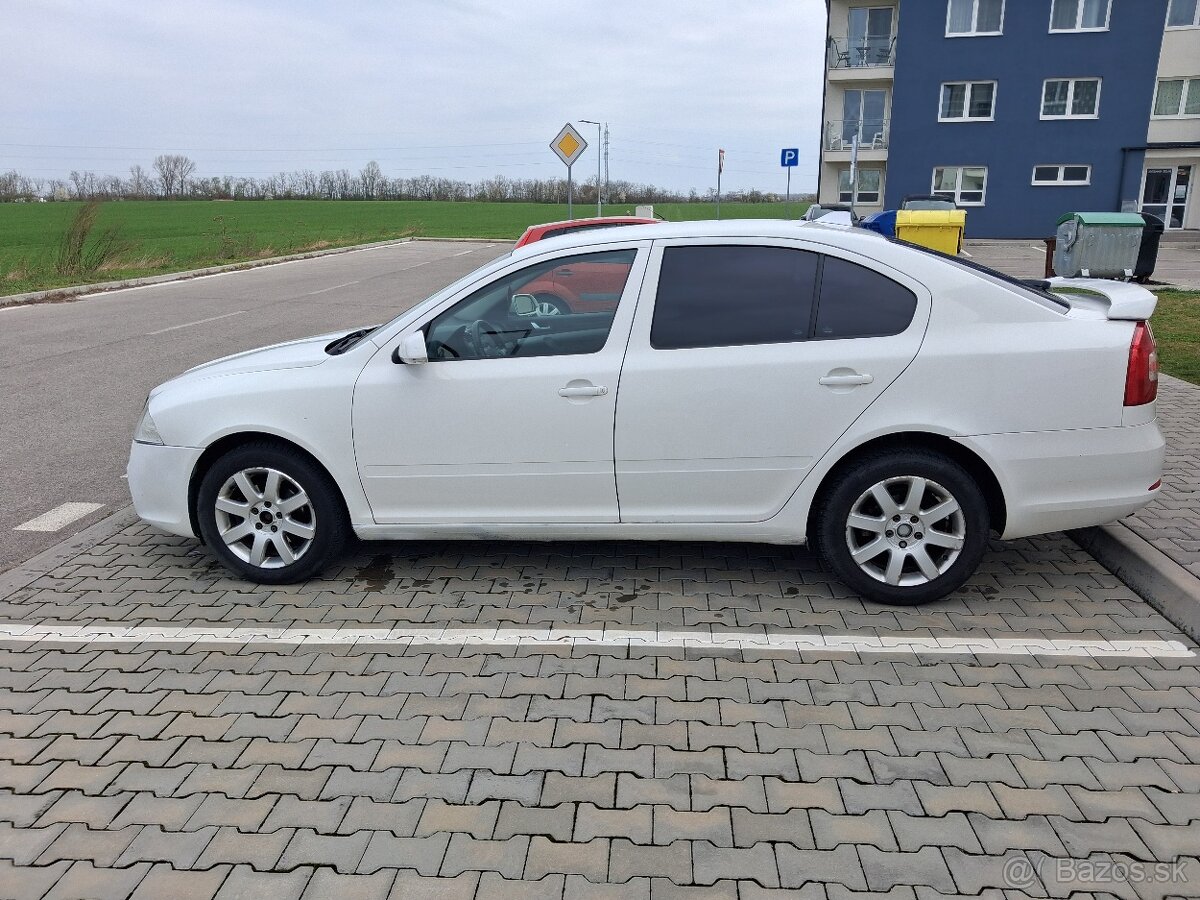 Predam škoda octavia 2 1.9 tdi kw 77 r.v 2007 - 4