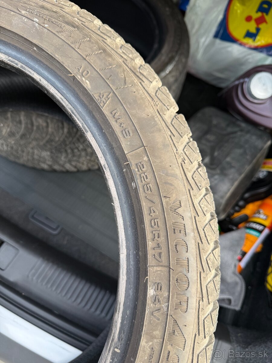 Pneumatiky Goodyear M+S - 4