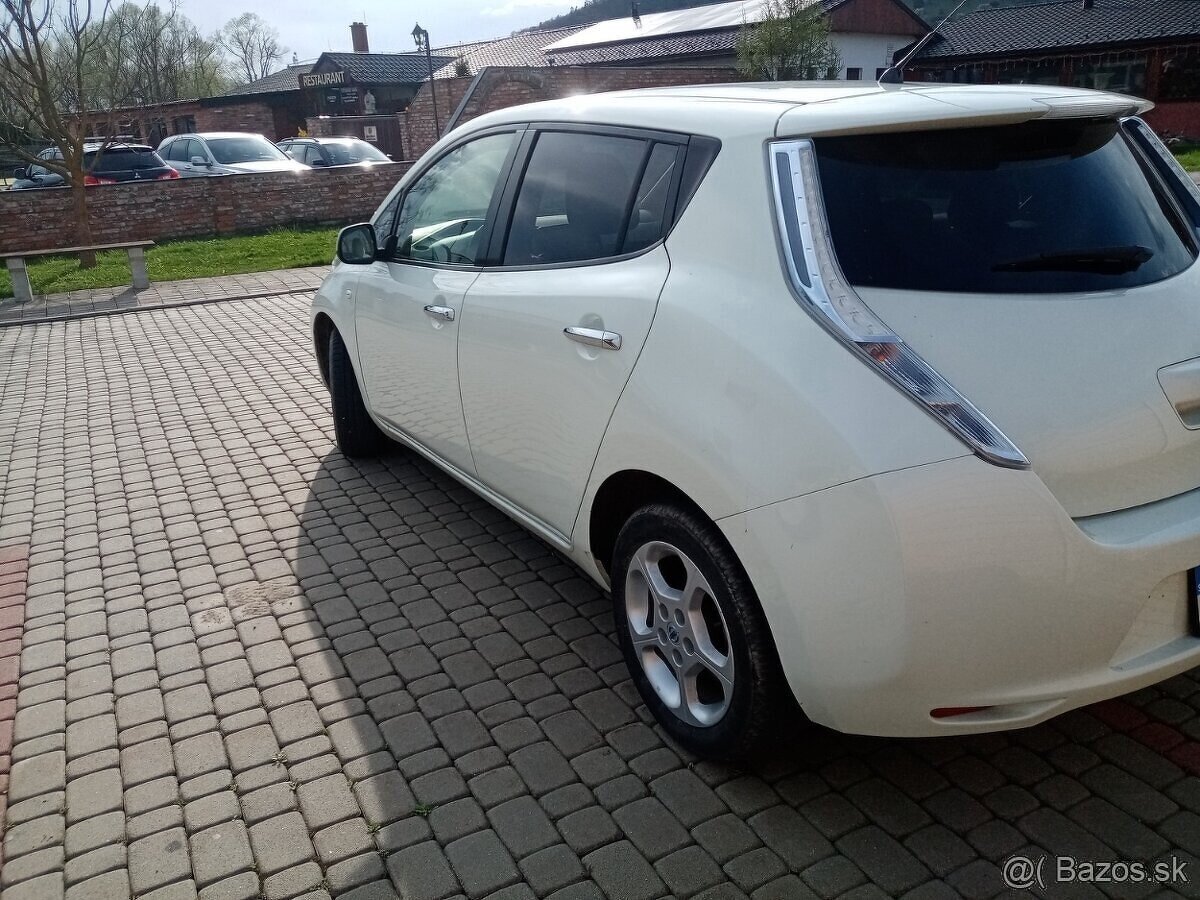 ⚡🚗 NISSAN LEAF ELECTRIC DRIVE 80 kW – ÚSPORNÉ A MODERNÉ ELE - 4