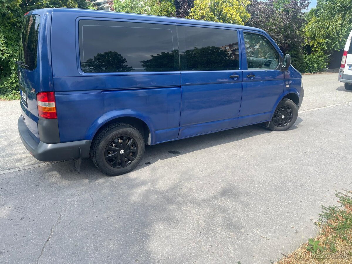 Volkswagen Transporter Caravelle 2,5 TDI 4x4 - 4