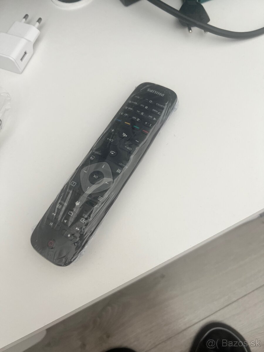 LCD televizor Philips PFL3008H - 4