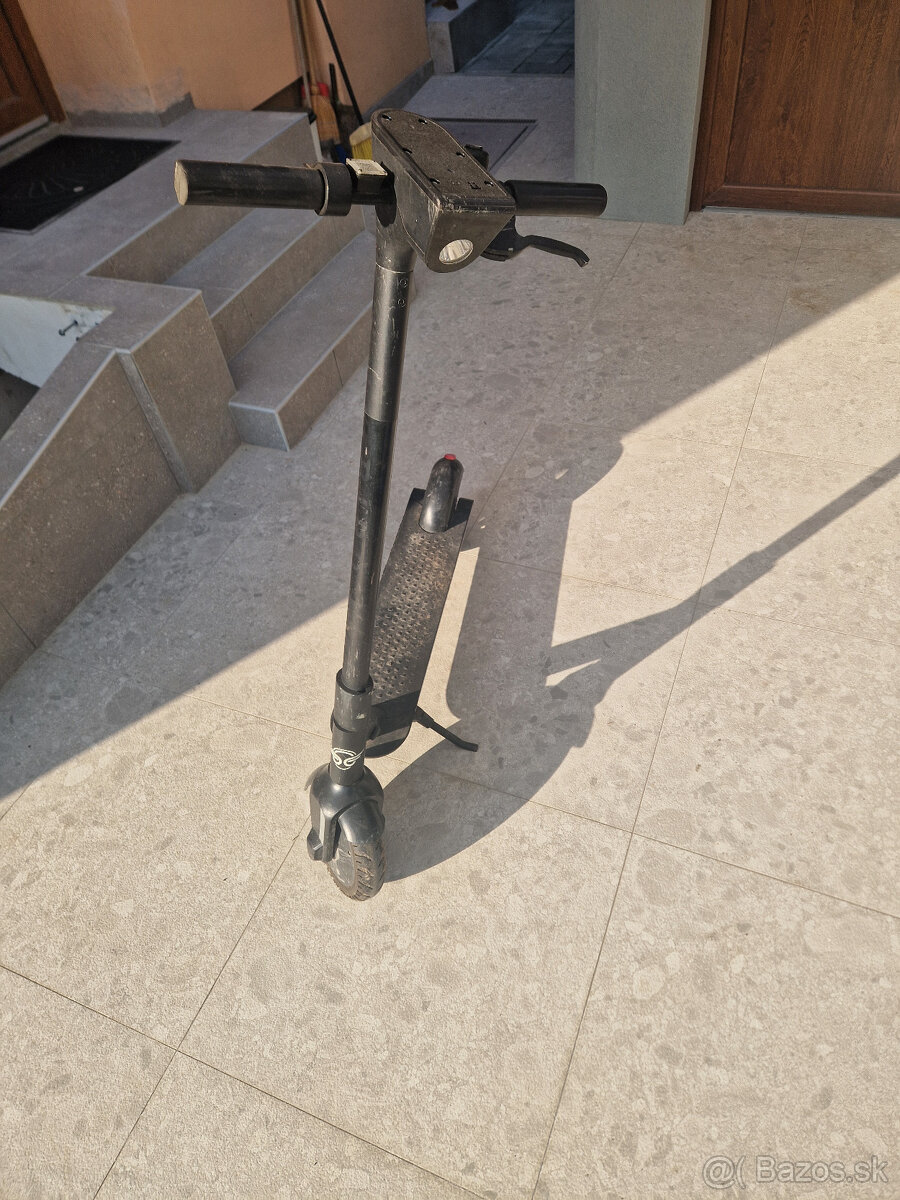 Elektrokolobežka BIRD ONE 350W - 4