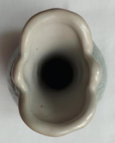 zelená váza, značeno DPRK (Severná Korea
zelená vá - 4