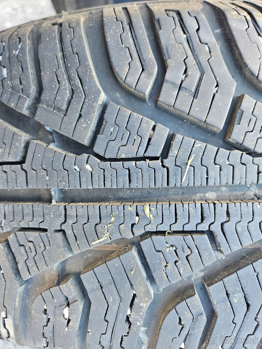 Predám 2ks zimne pneu - 4