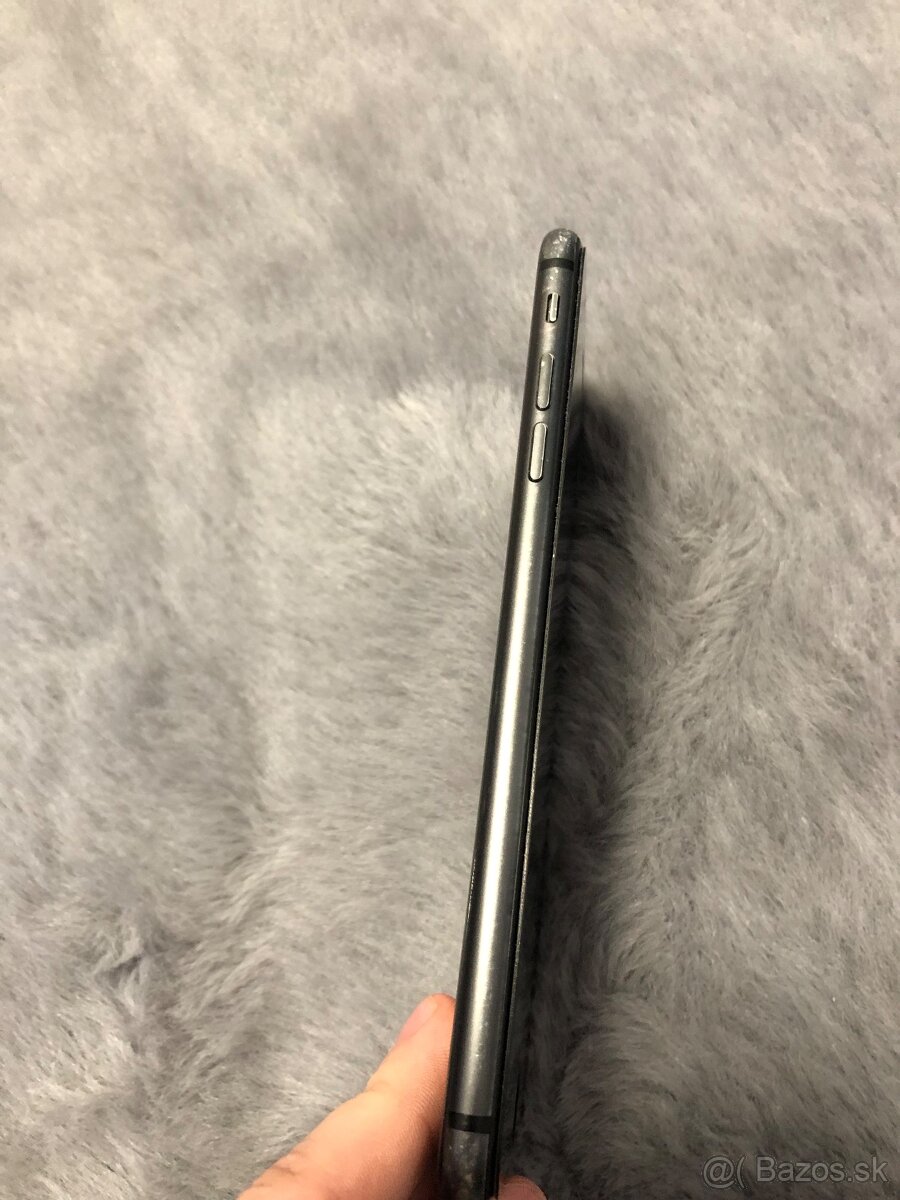 iPhone 8 plus - 4