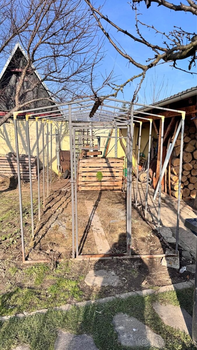 Konštrukcia na fóliovník - 4