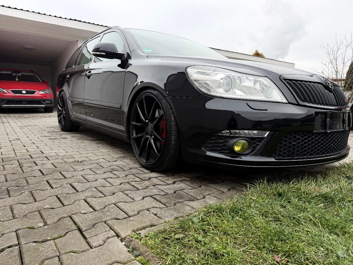 Octavia RS kombi Tdi - 4
