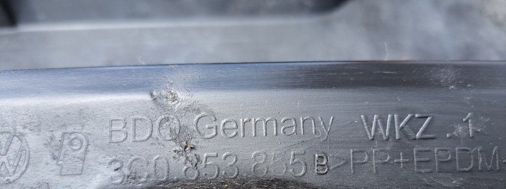 KRYTY PRAHOV - VW PASSAT B6 - 4