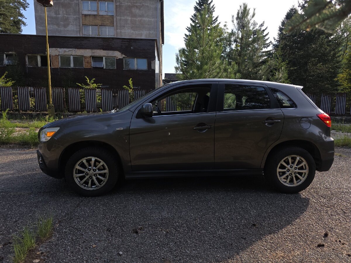 MITSUBISHI ASX - 4