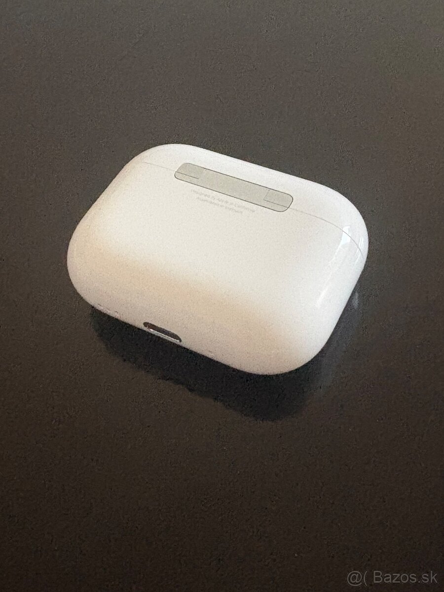 Apple AirPods Pro 3 - 4