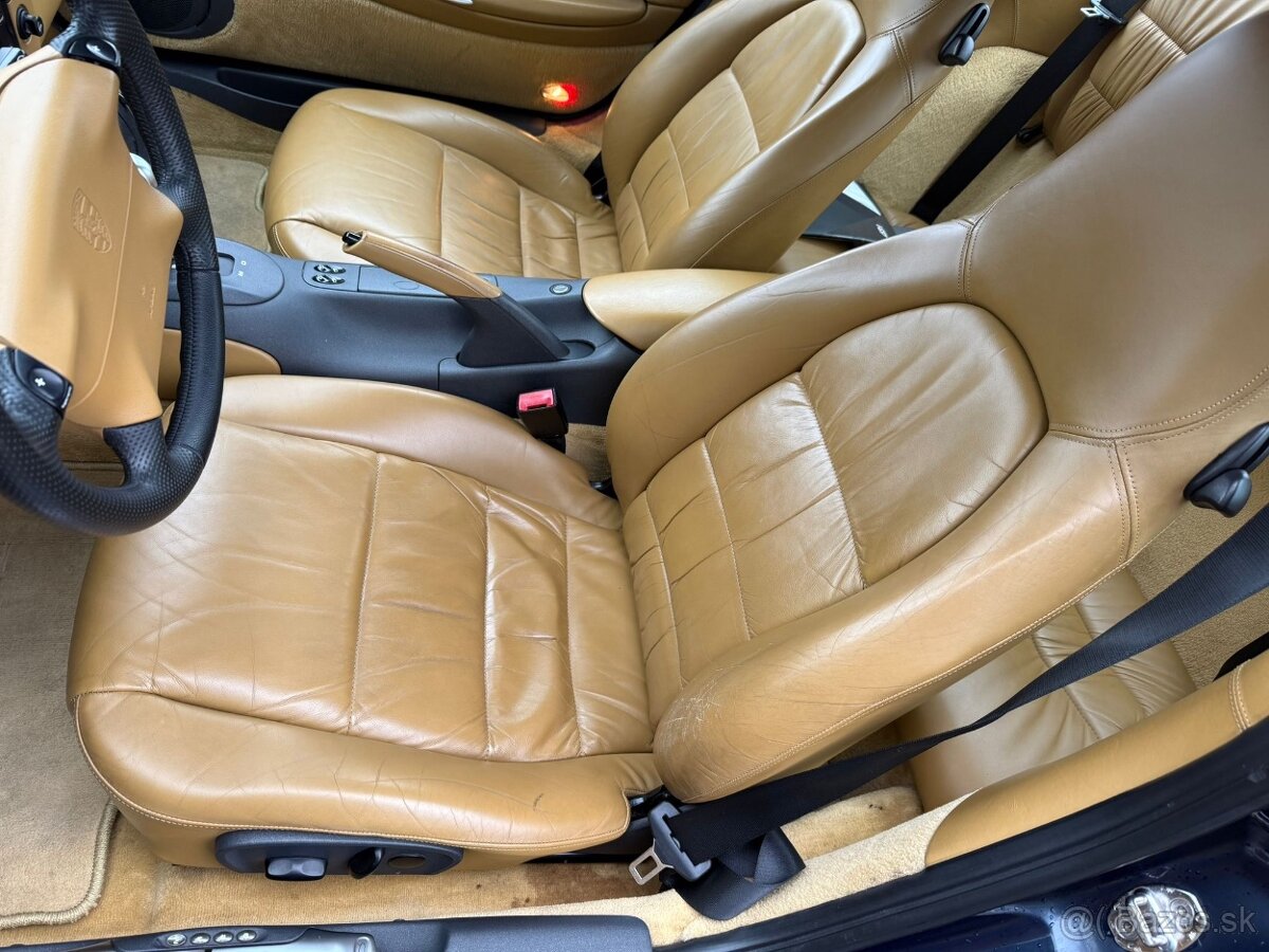 Porsche 911 Carrera 996 - 4