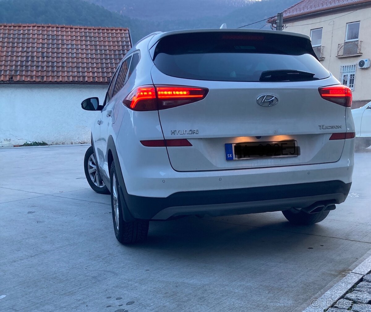 Hyundai Tucson - 4