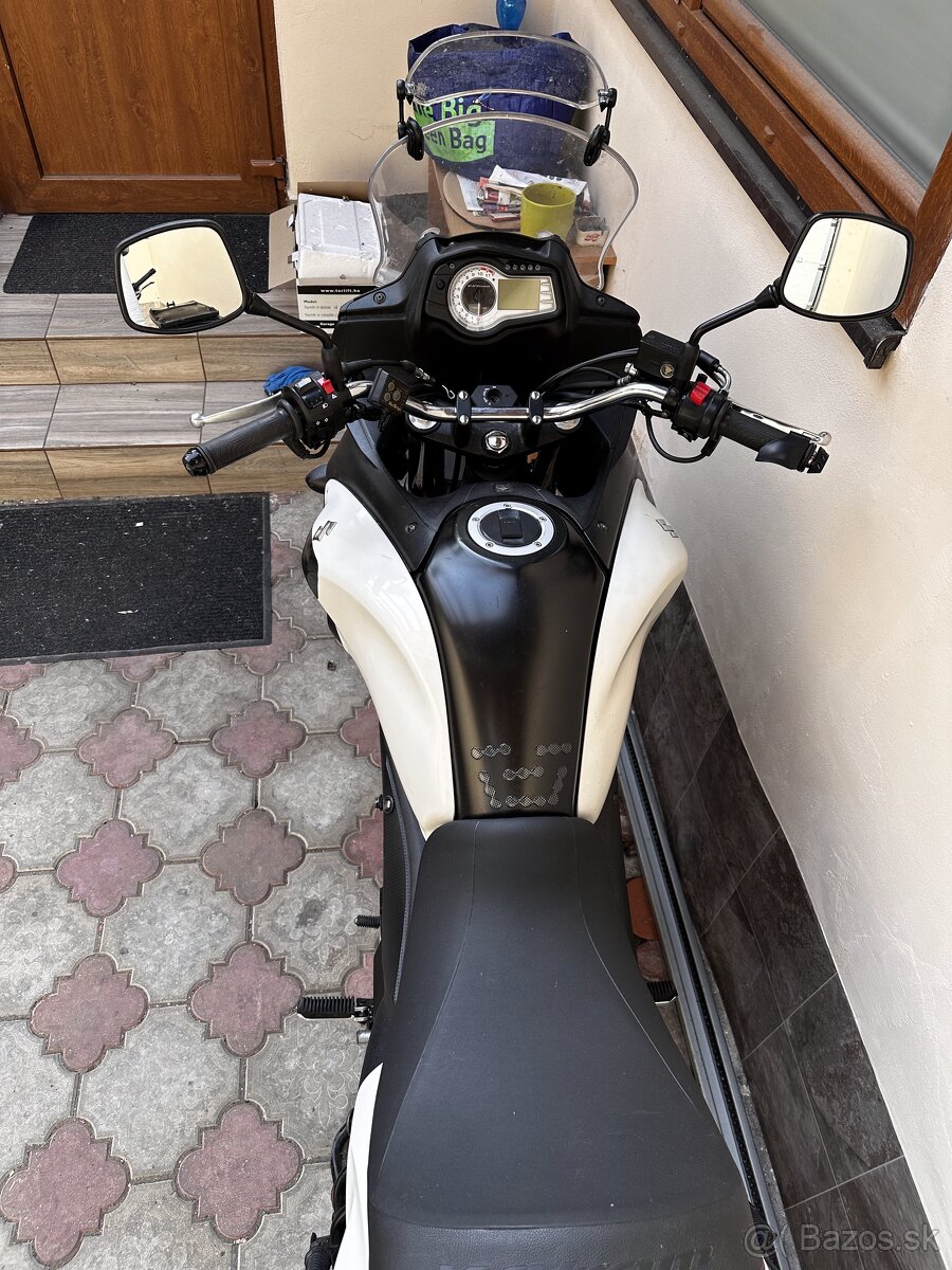 Suzuki DL 650 V-Strom