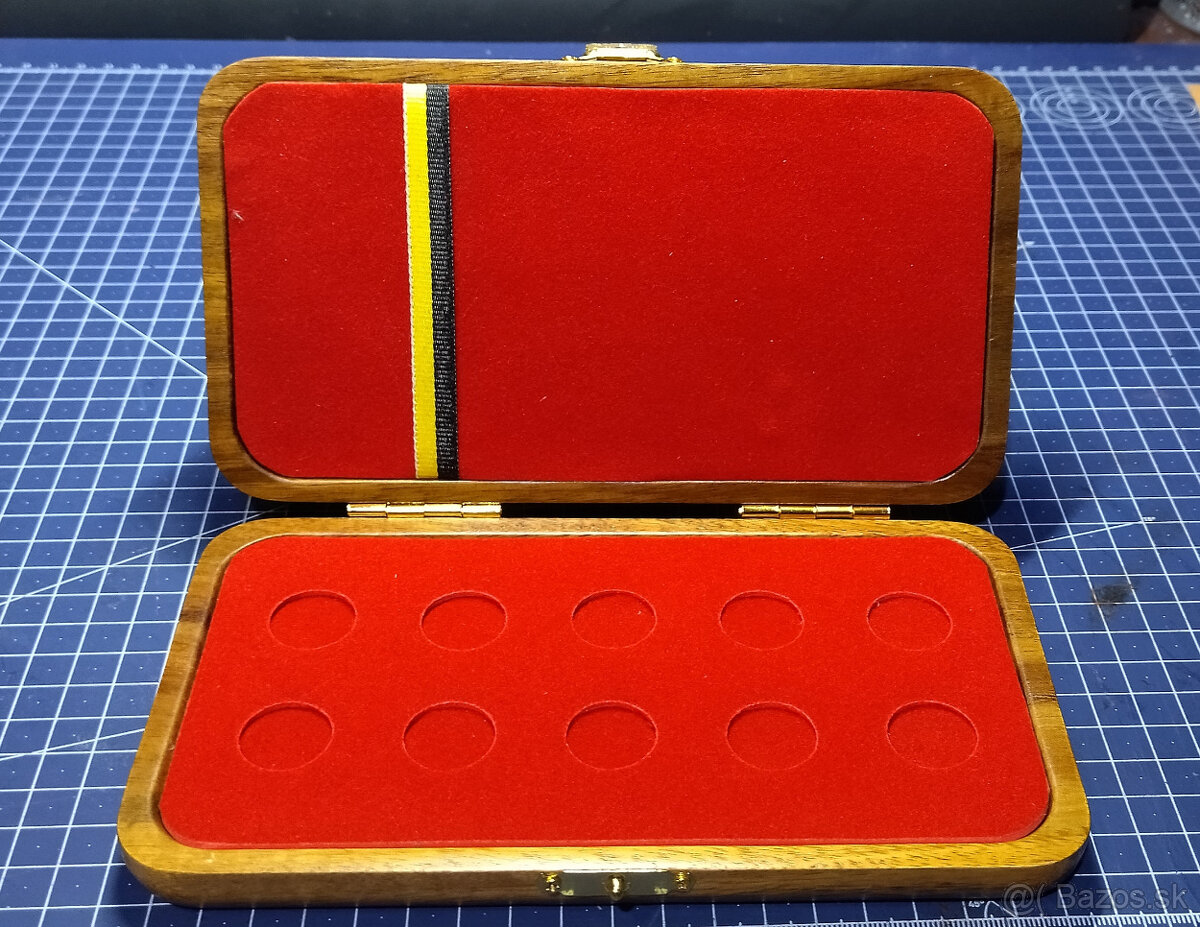 Luxusná kazeta na zlaté mince FJI 10 Korona a 20 Korona - 4