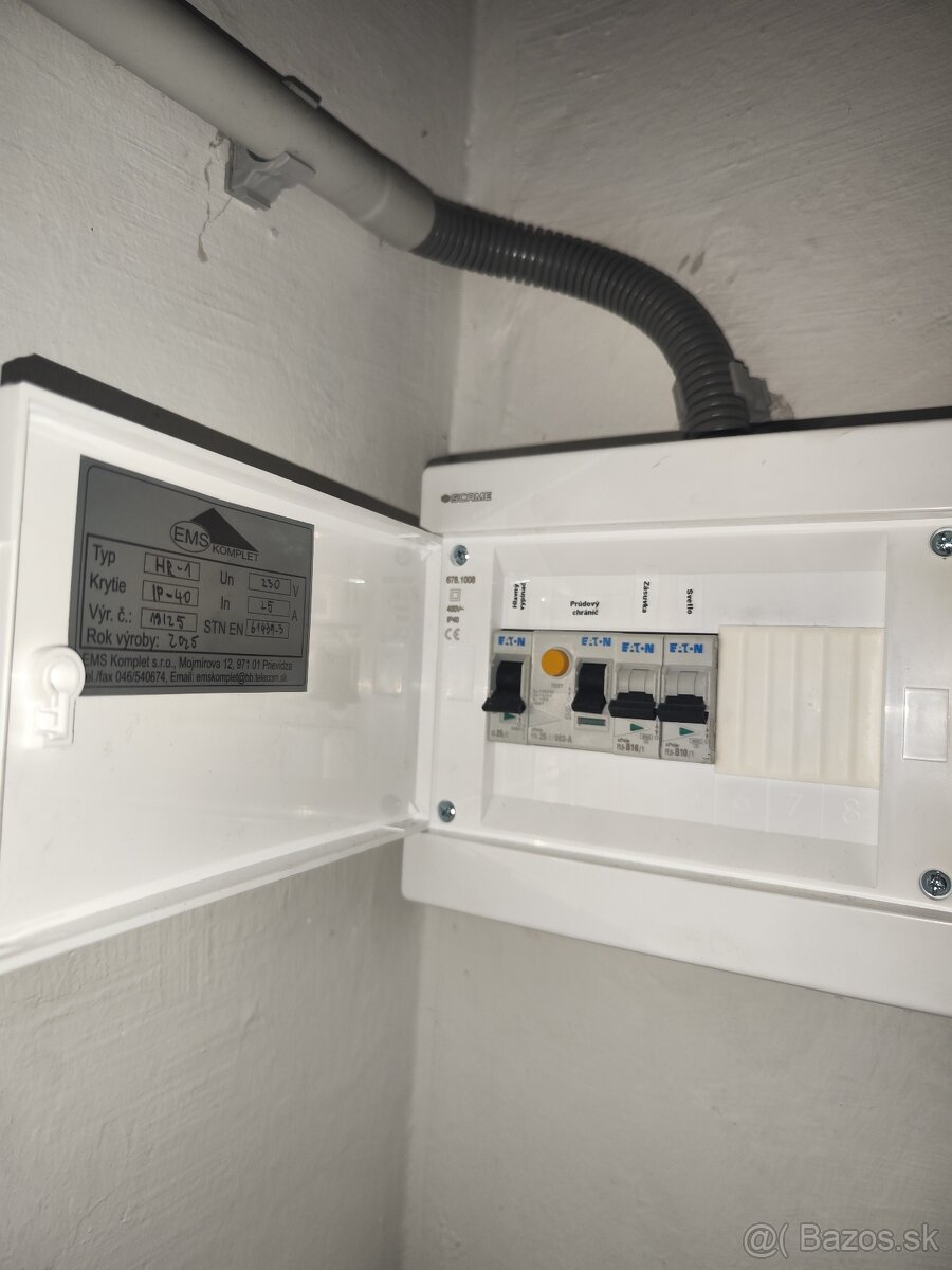 Garáž s elektrikou a jamou - 4