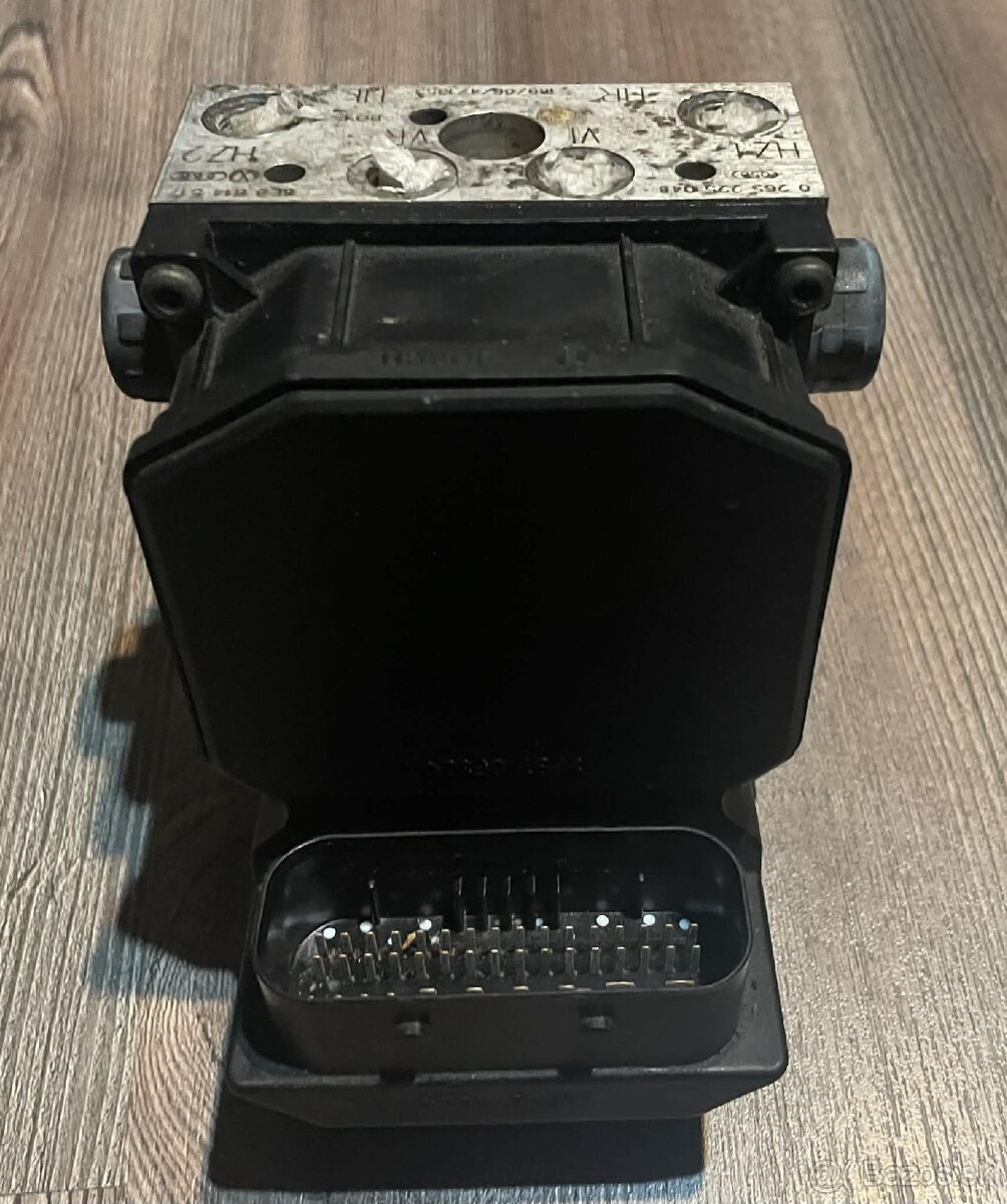 ABS riadiaca jednotka Bosch Audi A4 B6 - 4