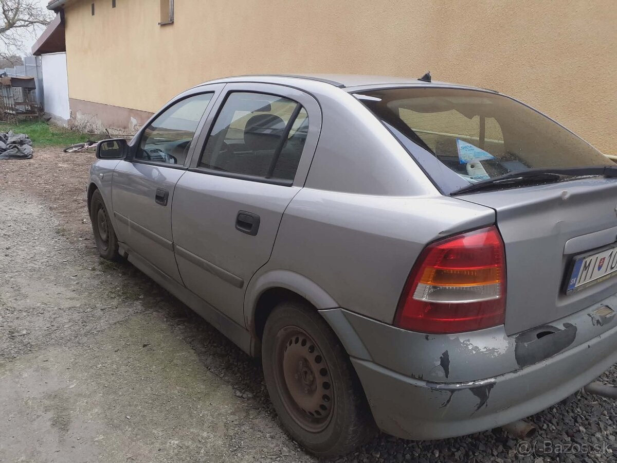 Predám Opel Astra 2001 - 4