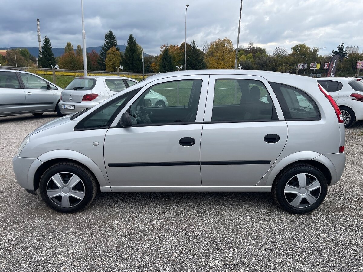 Opel Meriva 1,3 cdti Najazdených originál len 70.000km - 4