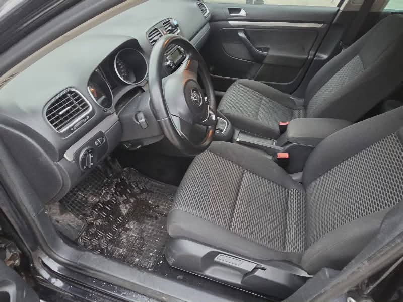 golf 6 combi.1,6tdi.236000km.2011. - 4