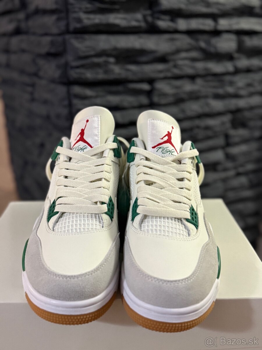 Jordan 4 Pine Green - 4