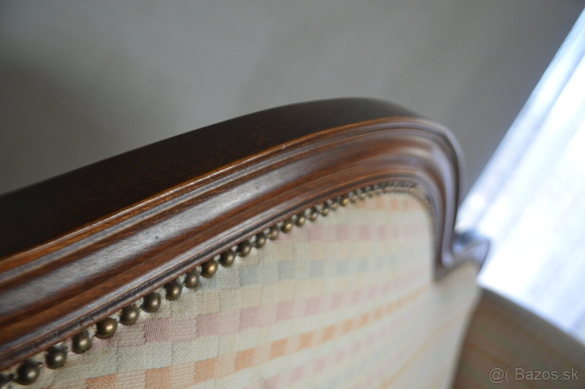 starožitná pohovka - 4