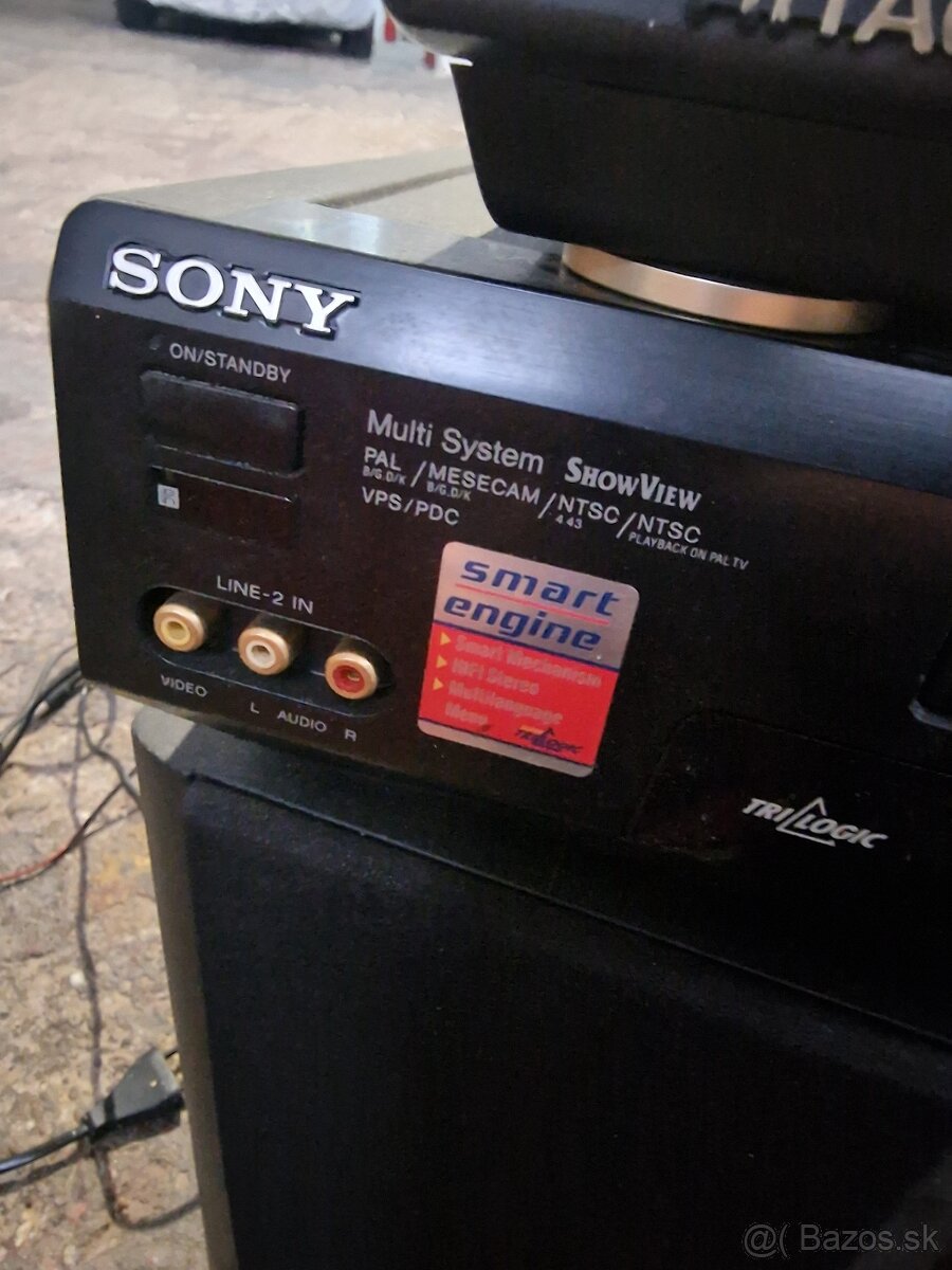 Sustava reproduktory, vhs prehrávač - 4