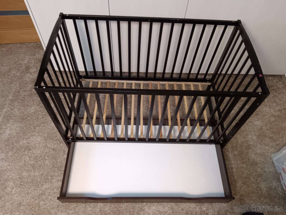 DETSKÁ POSTIEĽKA - 4