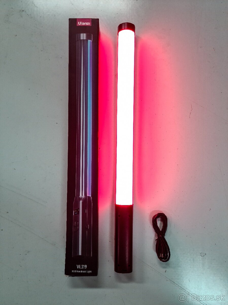 PREDÁM RGB SVETLO ZNAČKY ULANZI - 4