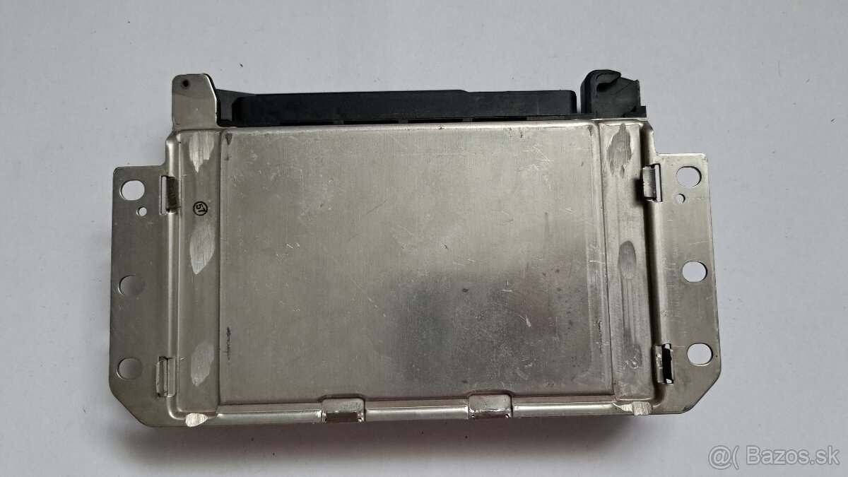 Riadiaca jednotka 8D0 927 156 AH - 4