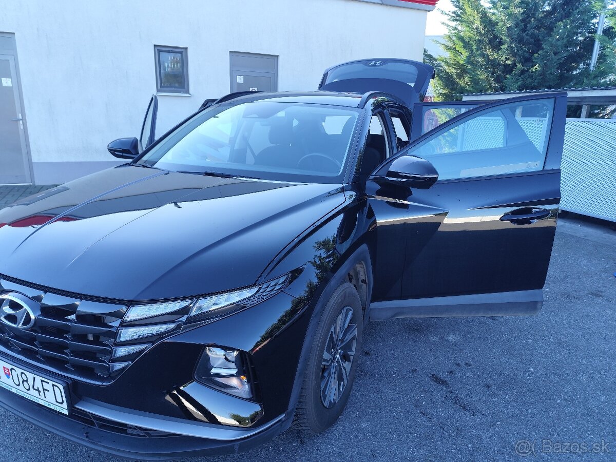 Hyundai Tucson NX4e - Family - 4