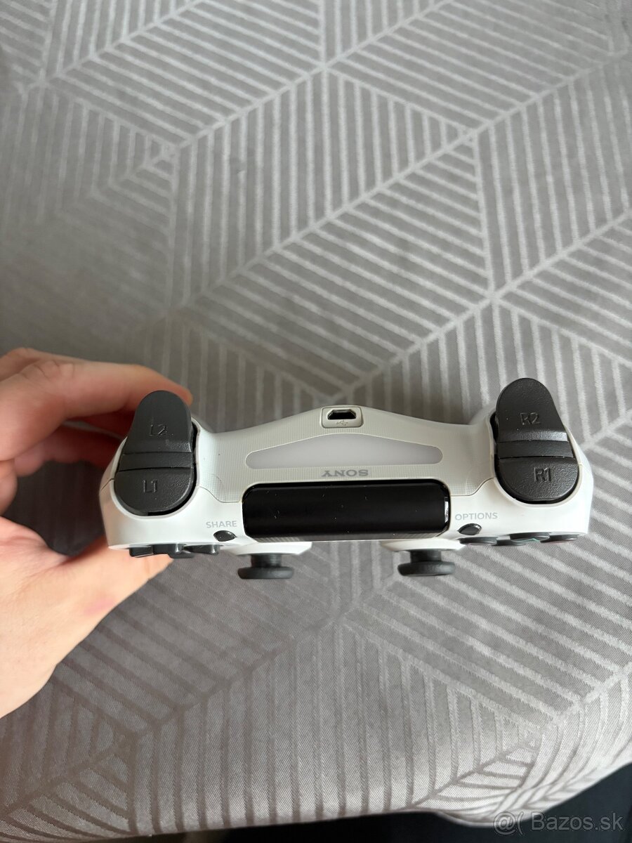 🎮 PLAYSTATION 4 PRO - Najnovší model - 4