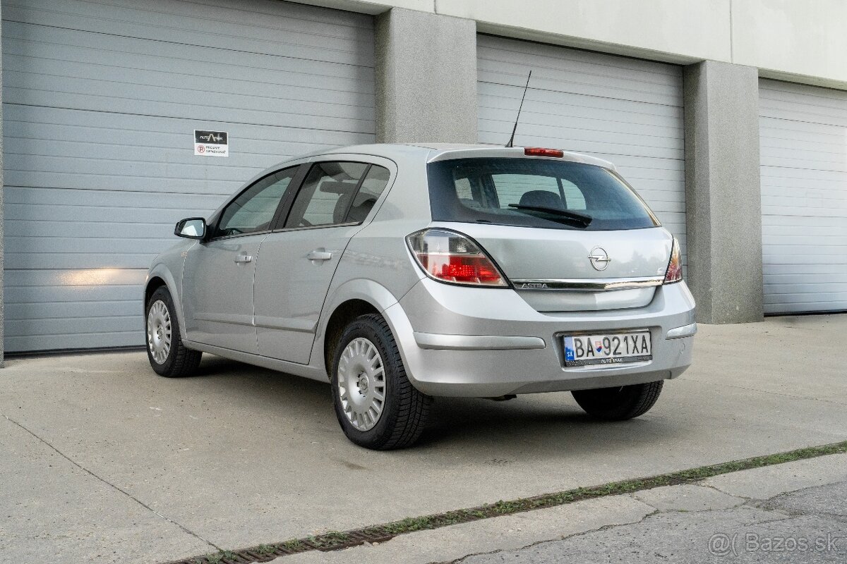 Opel Astra 1.4i, SR-vozidlo - 1.majiteľ - 4