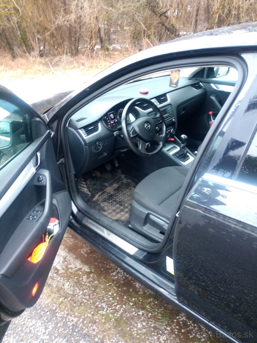 Predám škoda Octavia 3 , 2.0tdi 110kw. - 4