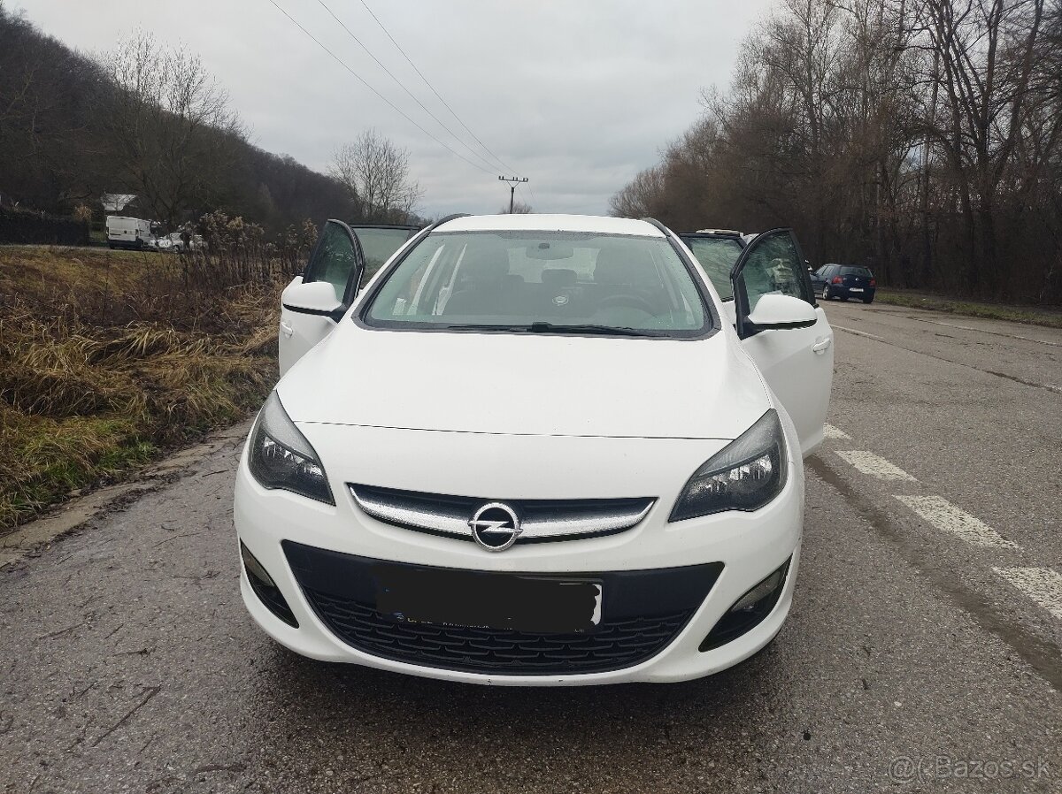 OPEL ASTRA SPORT TOURER - 4